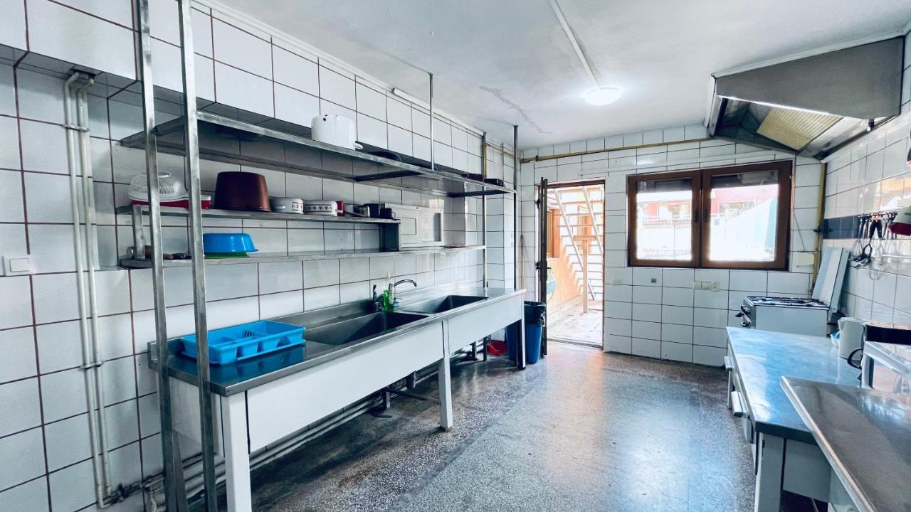 Pensiunea Luminita Buşteni エクステリア 写真